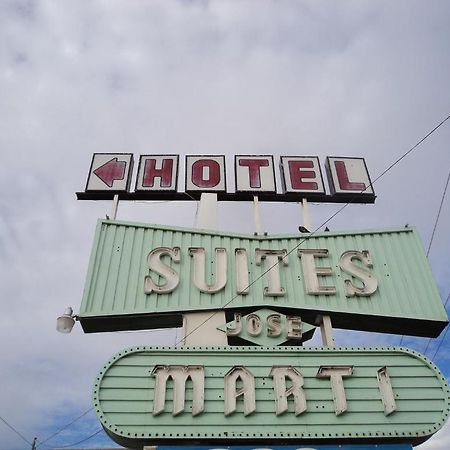 سيوداد خواريز Hotel Suites Jose Marti المظهر الخارجي الصورة